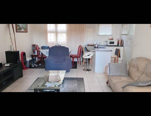 2 BEDROOM APARTMENT FOR SALE IN GLENANDA
